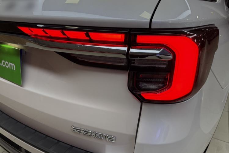 Used Ford Explorer 2024 2.3T EcoBoost All-Wheel Drive Stylish Plus Version 7 Seats Exterior 8