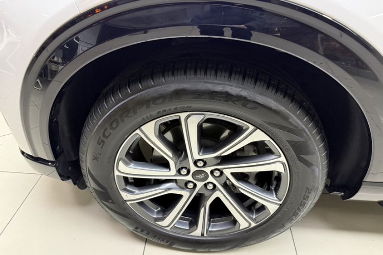 Used Ford Explorer 2024 2.3T EcoBoost All-Wheel Drive Stylish Plus Version 7 Seats Exterior 9