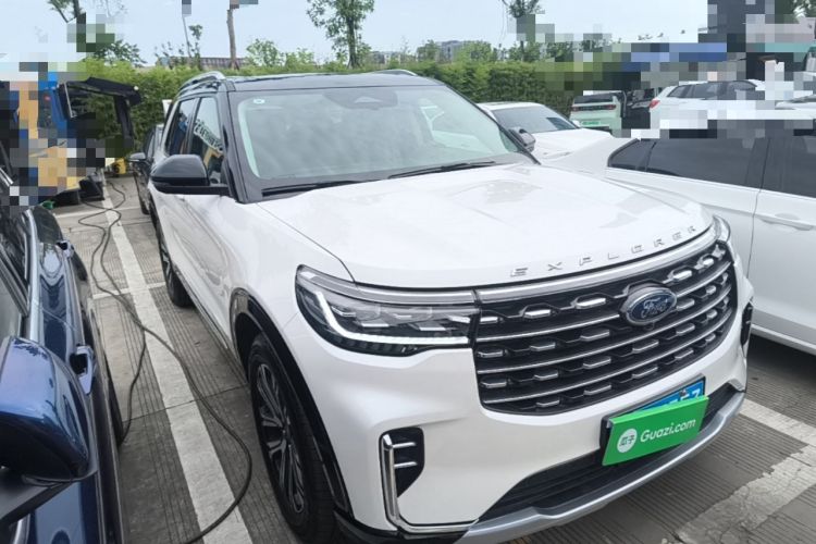 Used Ford Explorer 2024 2.3T EcoBoost Four-Wheel Drive Titanium Edition 6 Seats Front Right 45 Deg
