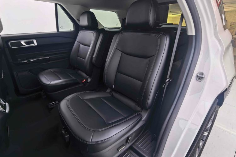 Used Ford Explorer 2024 2.3T EcoBoost Rear-Drive Trend Edition 6-Seater Interior 12