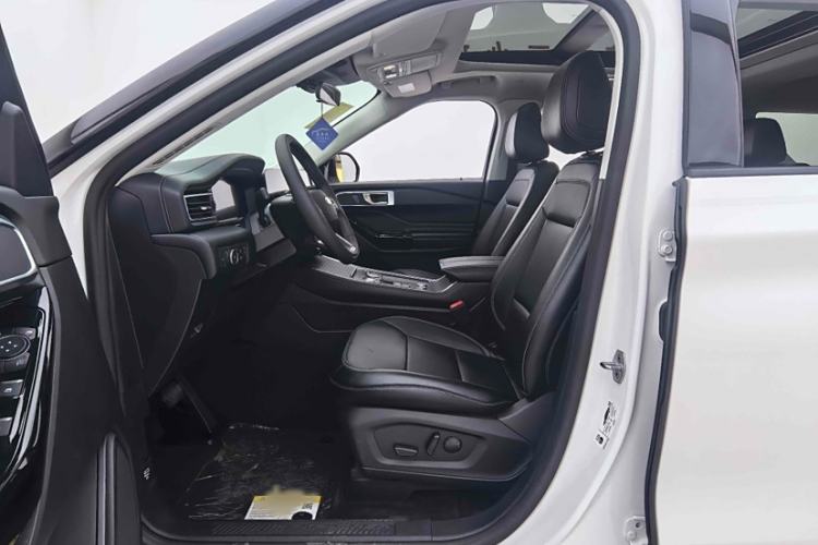 Used Ford Explorer 2024 2.3T EcoBoost Rear-Drive Trend Edition 6-Seater Interior 13