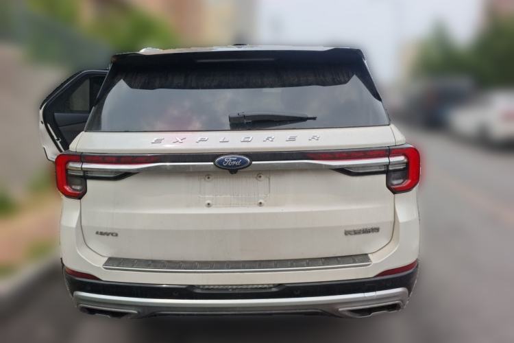 Used Ford Explorer 2024 2.3T EcoBoost Four-Wheel Drive Titanium Edition 6 Seats Rear