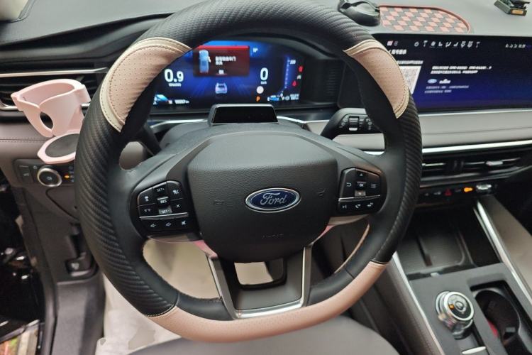 Used Ford Explorer 2024 2.3T EcoBoost Four-Wheel Drive Titanium Edition 7 Seats Steering Wheel