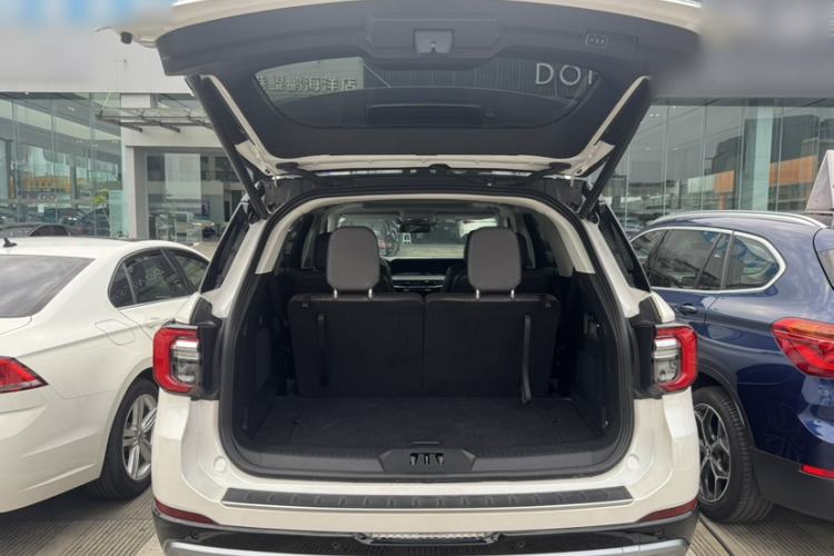 Used Ford Explorer 2024 2.3T EcoBoost Four-Wheel Drive Titanium Edition 6 Seats Trunk