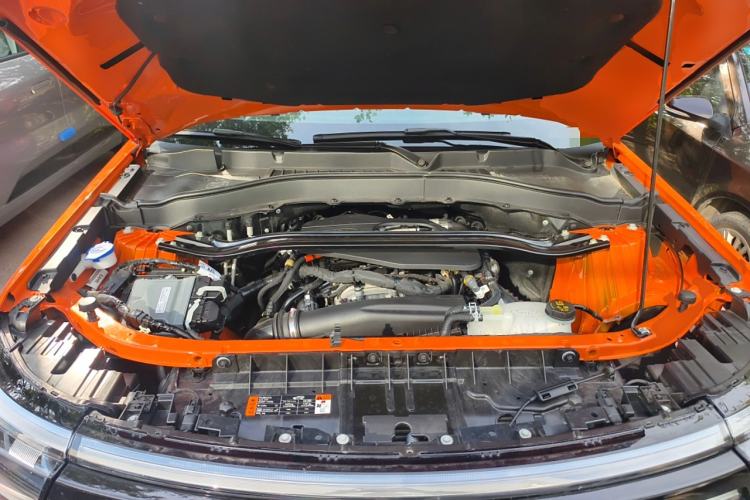 Used Ford Explorer 2024 2.3T EcoBoost Kunlun Peak Edition 7-Seater Engine Bay