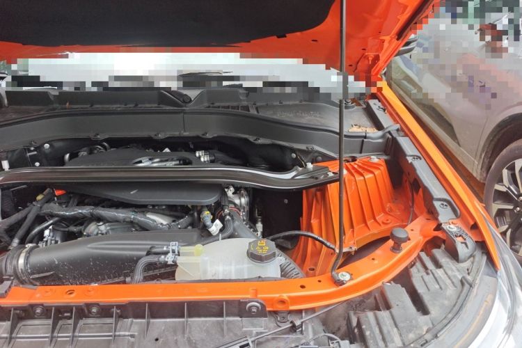 Used Ford Explorer 2024 2.3T EcoBoost Kunlun Peak Edition 7-Seater Engine Bay Left