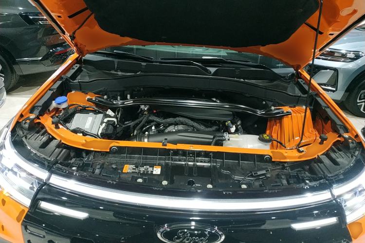 Used Ford Explorer 2024 2.3T EcoBoost Kunlun Peak Edition 7-Seater Engine Bay