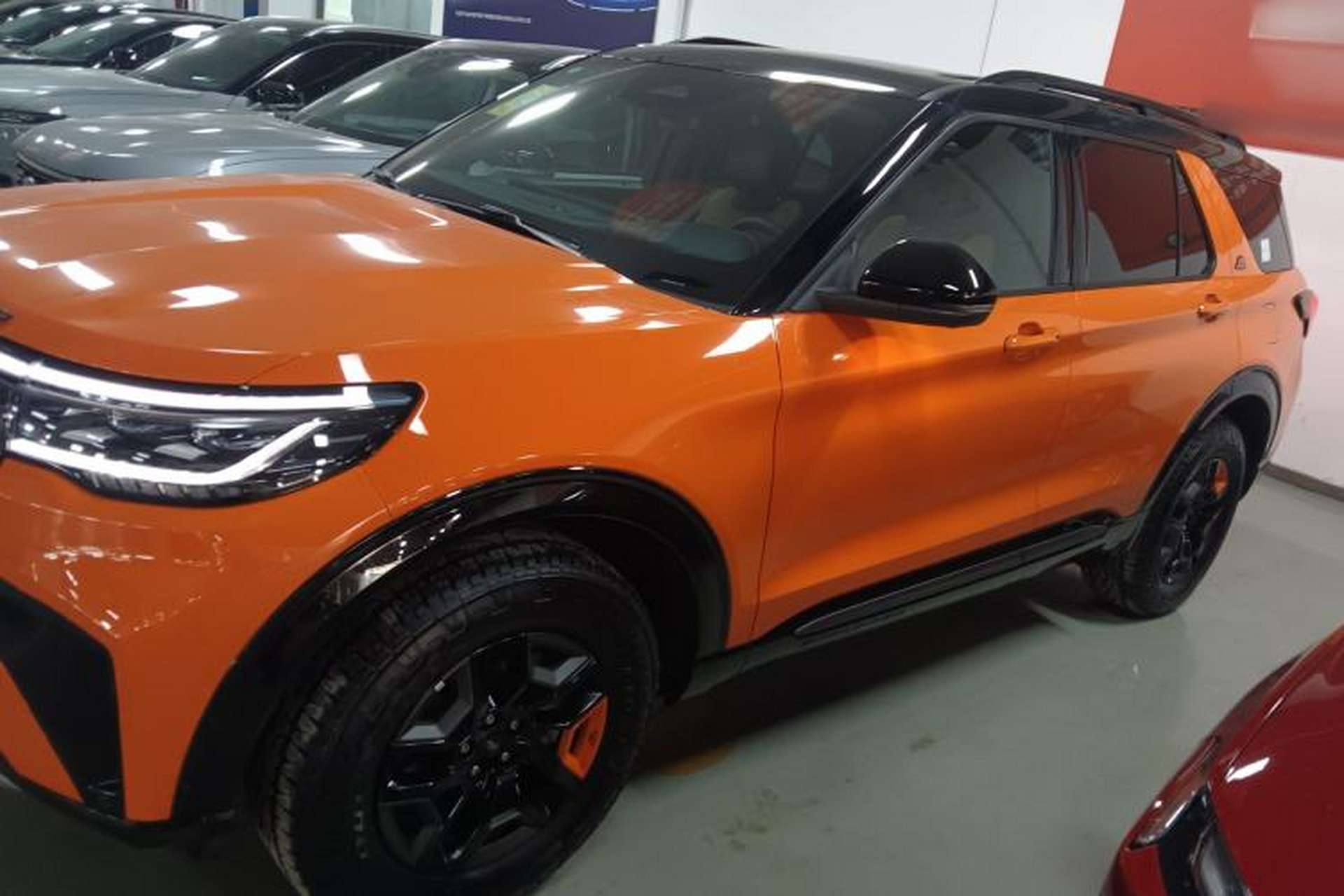 Used Ford Explorer 2024 2.3T EcoBoost Kunlun Peak Edition 7-Seater Exterior 3