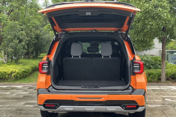 Used Ford Explorer 2024 2.3T EcoBoost Kunlun Peak Edition 7-Seater Exterior 4