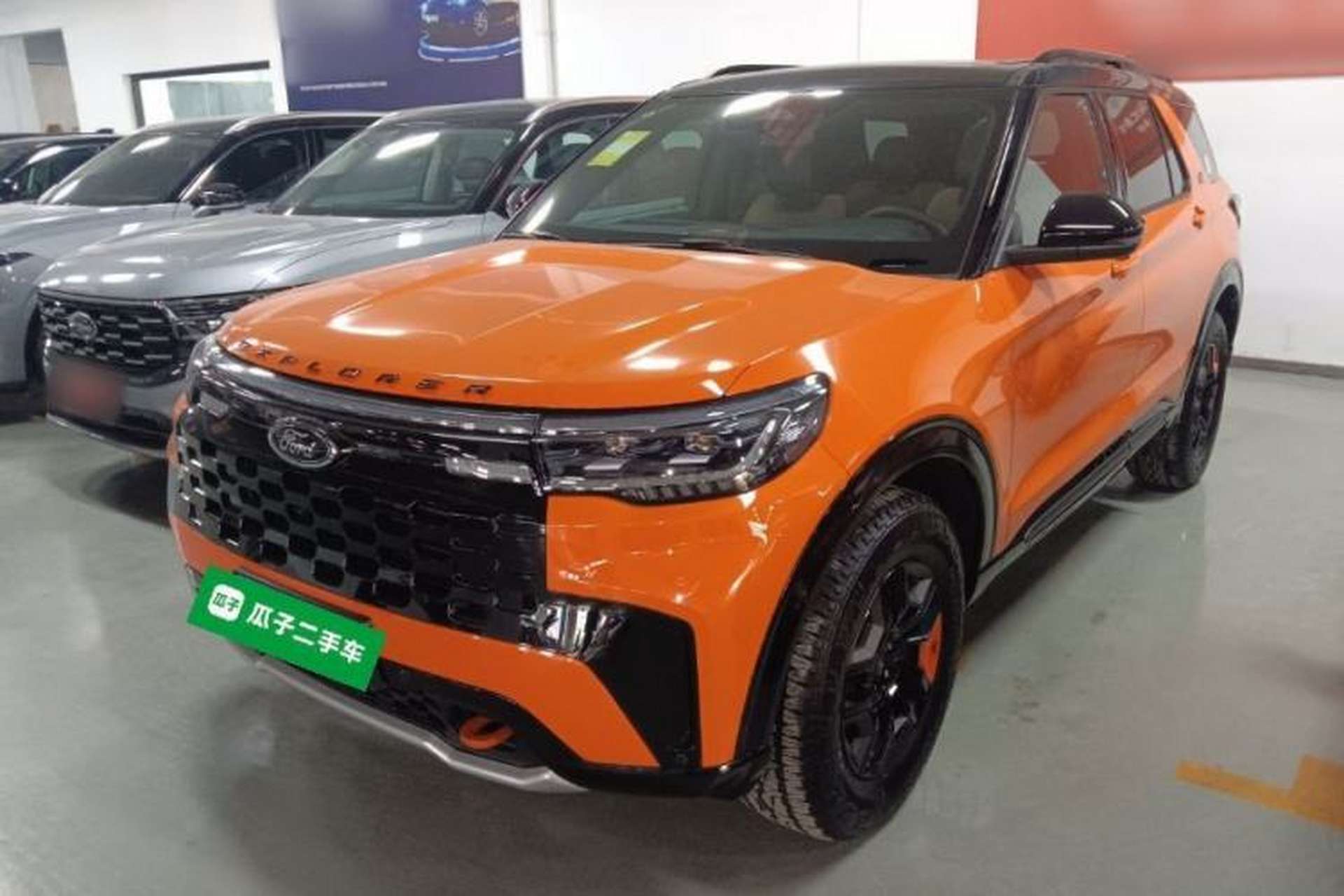 Used Ford Explorer 2024 2.3T EcoBoost Kunlun Peak Edition 7-Seater Front Left 45 Deg