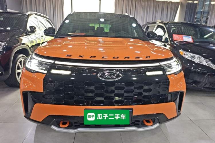 Used Ford Explorer 2024 2.3T EcoBoost Kunlun Peak Edition 7-Seater Front