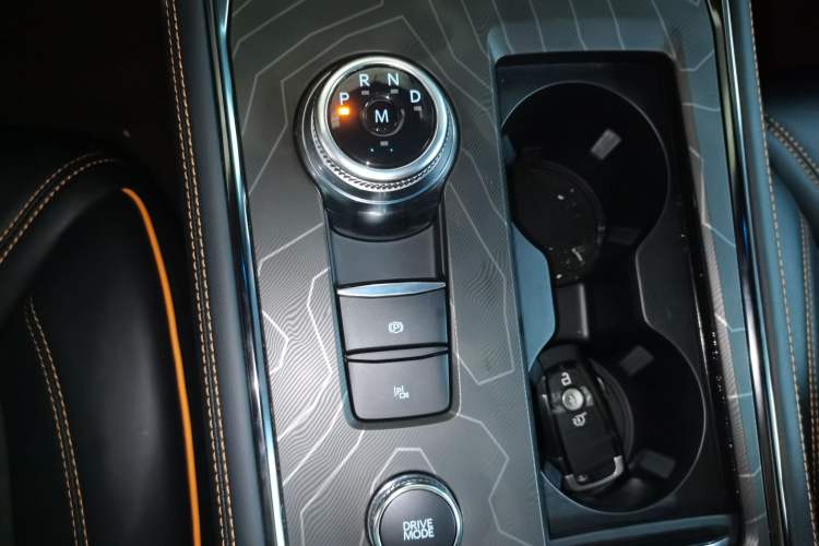 Used Ford Explorer 2024 2.3T EcoBoost Kunlun Peak Edition 7-Seater Gear Lever