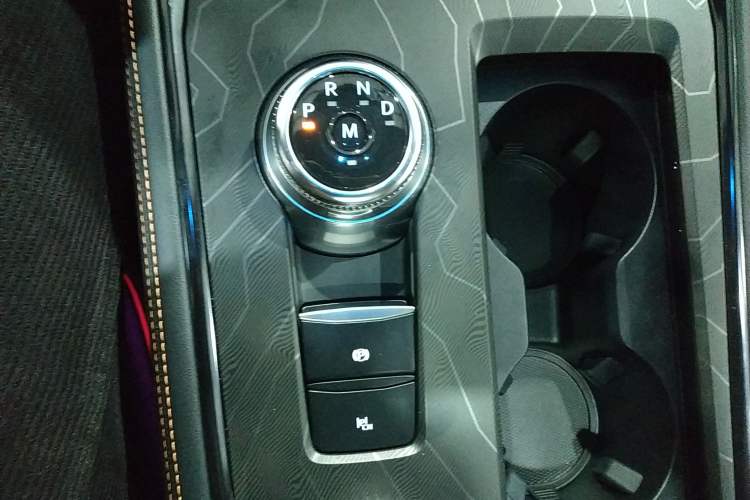 Used Ford Explorer 2024 2.3T EcoBoost Kunlun Peak Edition 7-Seater Gear Lever