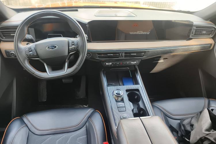 Used Ford Explorer 2024 2.3T EcoBoost Kunlun Peak Edition 7-Seater Interior 2