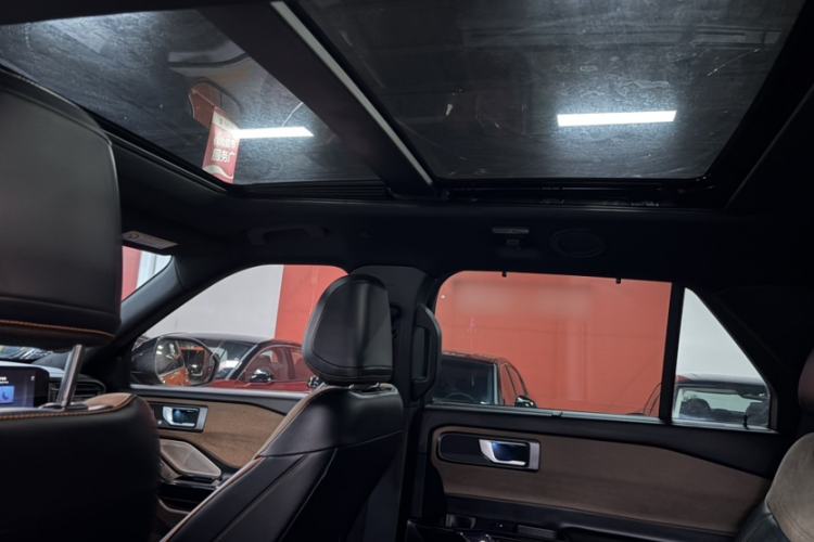 Used Ford Explorer 2024 2.3T EcoBoost Kunlun Peak Edition 7-Seater Interior 3