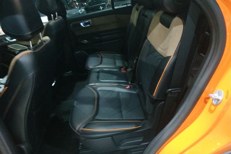 Used Ford Explorer 2024 2.3T EcoBoost Kunlun Peak Edition 7-Seater Interior 4