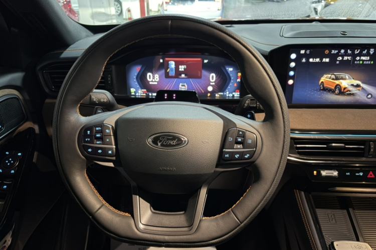 Used Ford Explorer 2024 2.3T EcoBoost Kunlun Peak Edition 7-Seater Interior 4