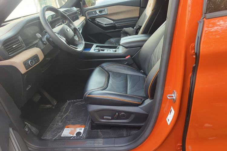 Used Ford Explorer 2024 2.3T EcoBoost Kunlun Peak Edition 7-Seater Left Front Seat