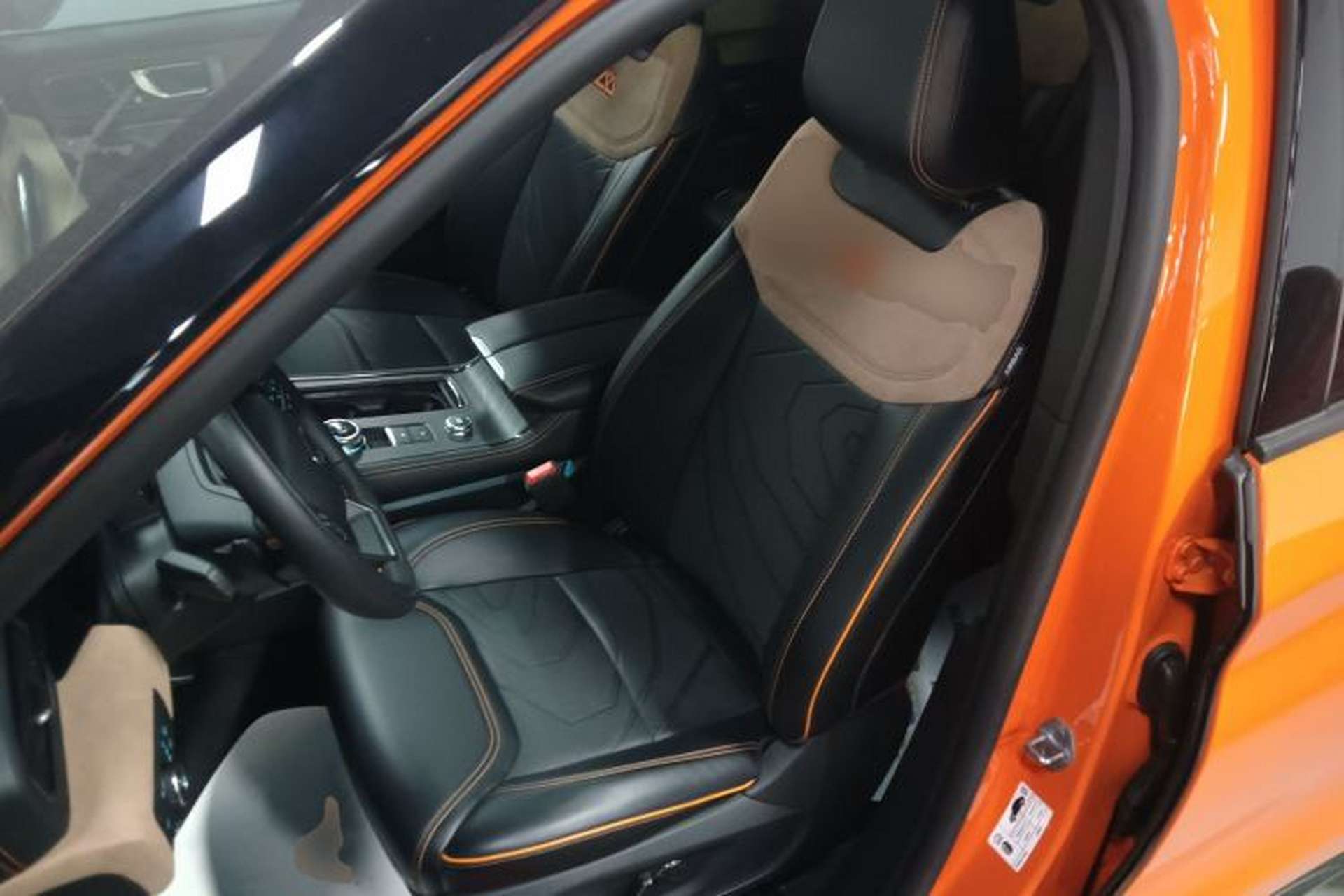 Used Ford Explorer 2024 2.3T EcoBoost Kunlun Peak Edition 7-Seater Left Front Seat
