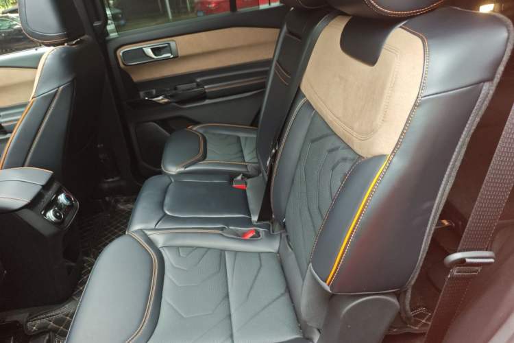 Used Ford Explorer 2024 2.3T EcoBoost Kunlun Peak Edition 7-Seater Left Rear Seat