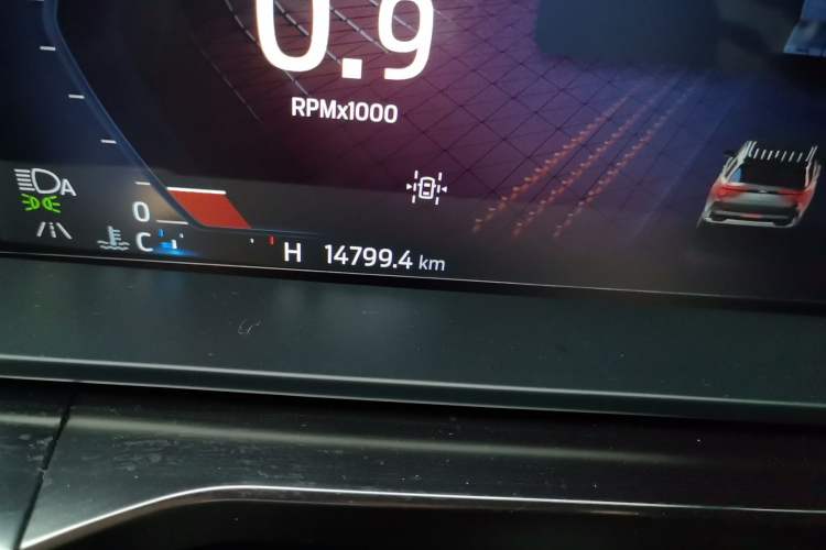 Used Ford Explorer 2024 2.3T EcoBoost Kunlun Peak Edition 7-Seater Odometer Close Up