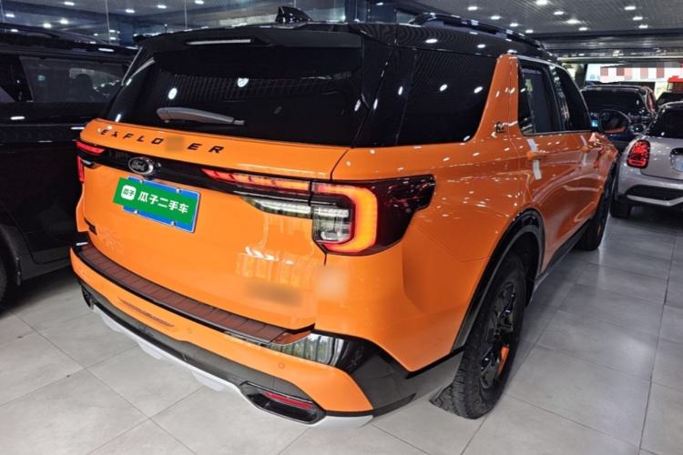 Used Ford Explorer 2024 2.3T EcoBoost Kunlun Peak Edition 7-Seater Rear Right 45 Deg