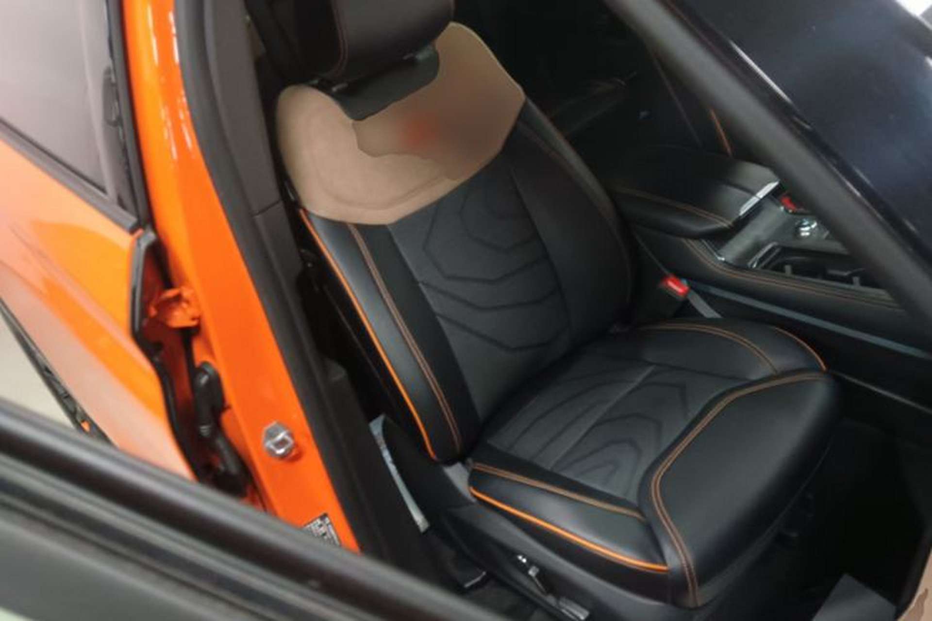 Used Ford Explorer 2024 2.3T EcoBoost Kunlun Peak Edition 7-Seater Right Front Seat