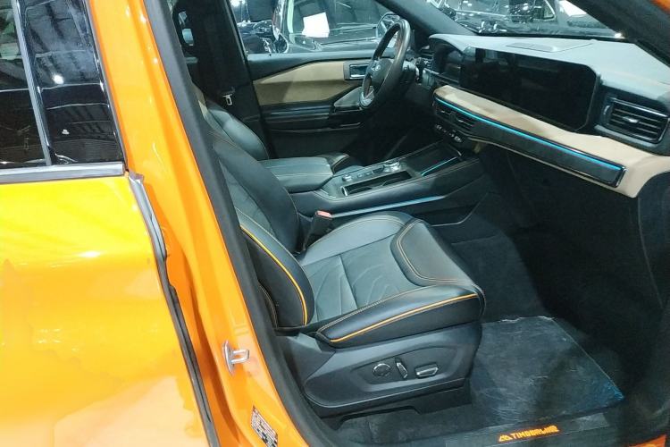 Used Ford Explorer 2024 2.3T EcoBoost Kunlun Peak Edition 7-Seater Right Front Seat