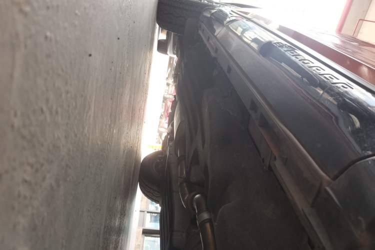 Used Ford Explorer 2024 2.3T EcoBoost Kunlun Peak Edition 7-Seater Right Side Sill