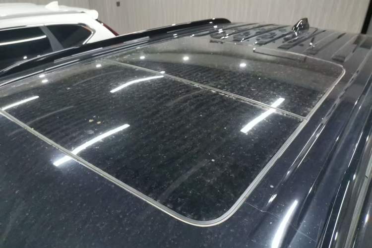 Used Ford Explorer 2024 2.3T EcoBoost Kunlun Peak Edition 7-Seater Roof