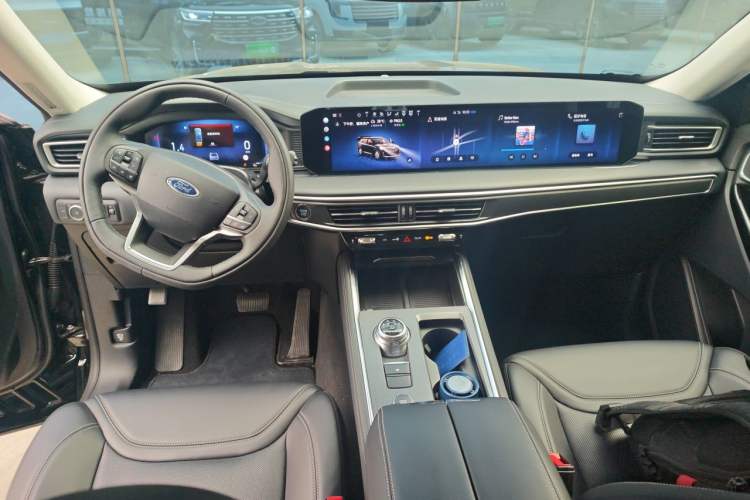 Used Ford Explorer 2025 2.3T EcoBoost Four-Wheel Drive Trail Edition 5 Seats Center Console