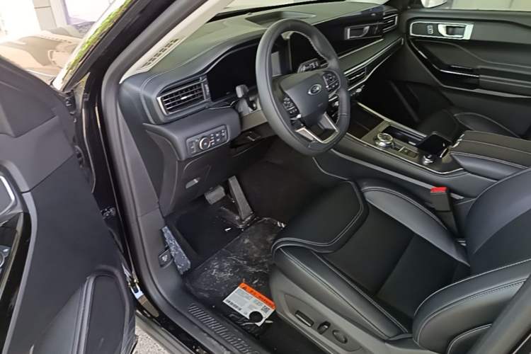 Used Ford Explorer 2025 2.3T EcoBoost Four-Wheel Drive Trail Edition 5 Seats Driver Seat