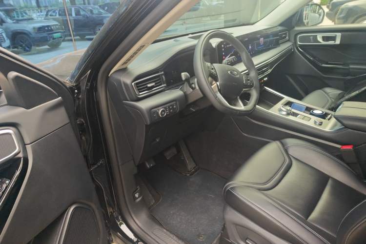 Used Ford Explorer 2025 2.3T EcoBoost Four-Wheel Drive Trail Edition 5 Seats Driver Seat
