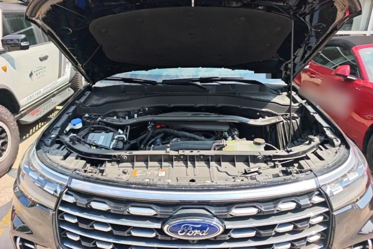 Used Ford Explorer 2025 2.3T EcoBoost Four-Wheel Drive Trail Edition 5 Seats Engine Bay