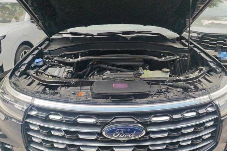 Used Ford Explorer 2025 2.3T EcoBoost Four-Wheel Drive Trail Edition 5 Seats Engine Bay