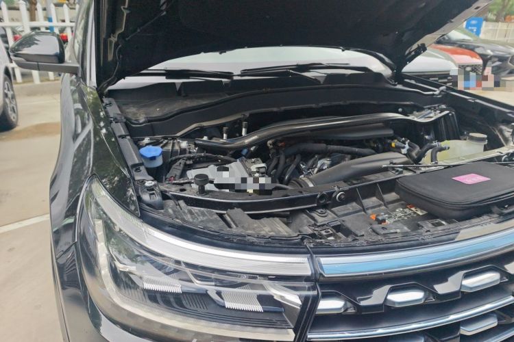 Used Ford Explorer 2025 2.3T EcoBoost Four-Wheel Drive Trail Edition 5 Seats Engine Bay Right