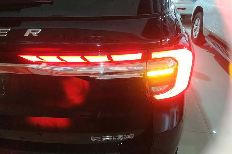 Used Ford Explorer 2025 2.3T EcoBoost Four-Wheel Drive Trail Edition 5 Seats Exterior 6