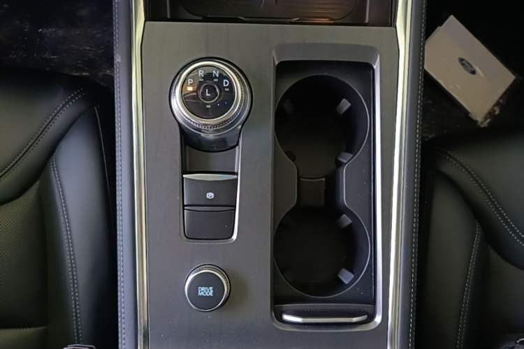 Used Ford Explorer 2025 2.3T EcoBoost Four-Wheel Drive Trail Edition 5 Seats Gear Lever