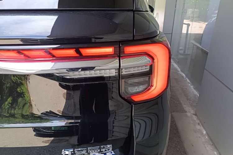 Used Ford Explorer 2025 2.3T EcoBoost Four-Wheel Drive Trail Edition 5 Seats Right Rear Taillight