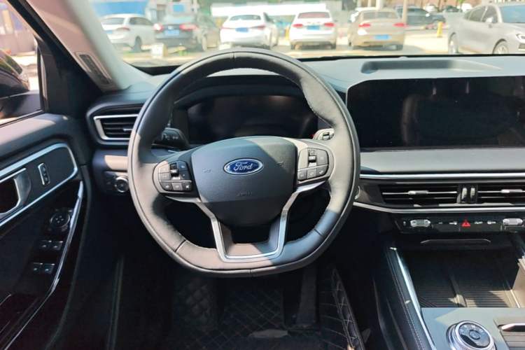 Used Ford Explorer 2025 2.3T EcoBoost Four-Wheel Drive Trail Edition 5 Seats Steering Wheel