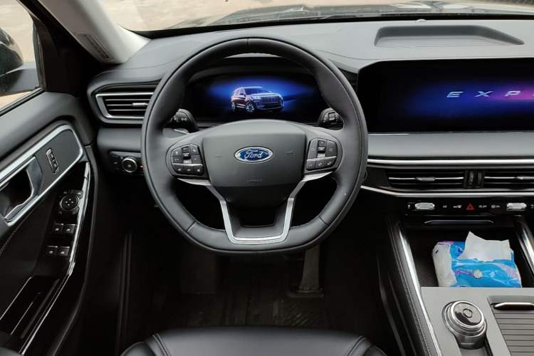 Used Ford Explorer 2025 2.3T EcoBoost Four-Wheel Drive Trail Edition 5 Seats Steering Wheel