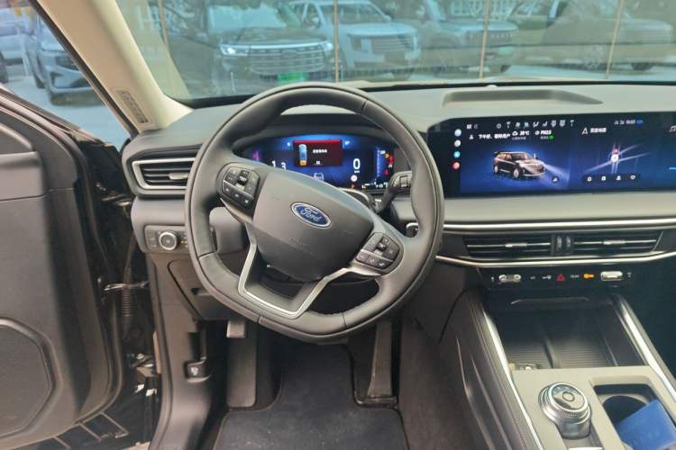 Used Ford Explorer 2025 2.3T EcoBoost Four-Wheel Drive Trail Edition 5 Seats Steering Wheel