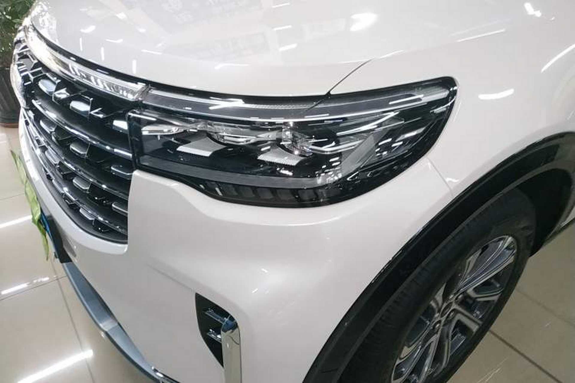 Used Ford Explorer 2025 2.3T EcoBoost Four-Wheel Drive Trail Edition 5 Seats Left Front Headlight