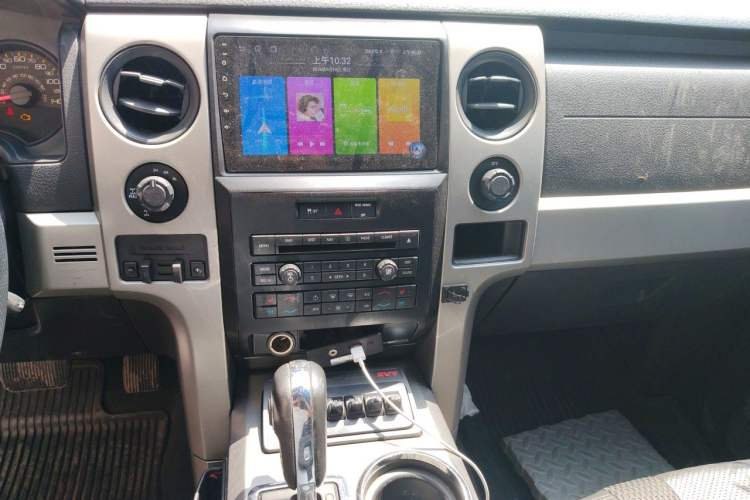 Used Ford F-150  Audio And AC Panel