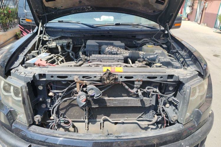 Used Ford F-150  Engine Bay