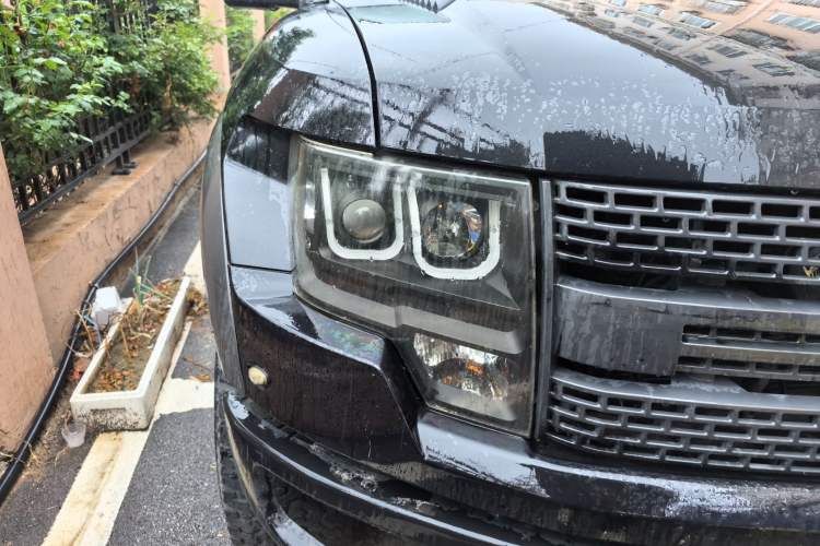 Used Ford F-150  Right Front Headlight