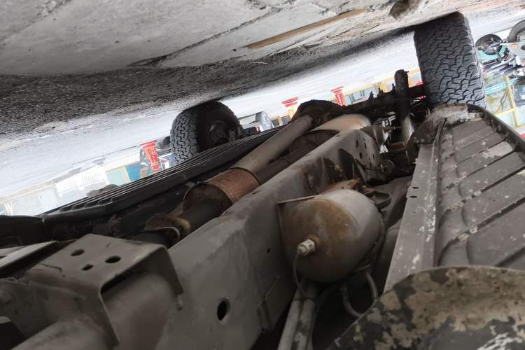Used Ford F-150  Chassis Front Right