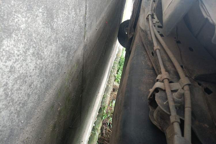 Used Ford F-150  Chassis Rear Left
