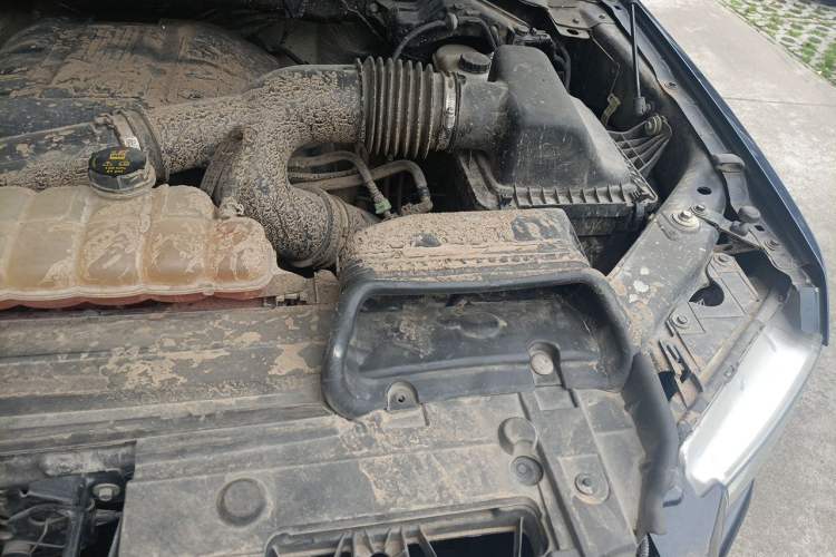 Used Ford F-150  Engine Bay Left