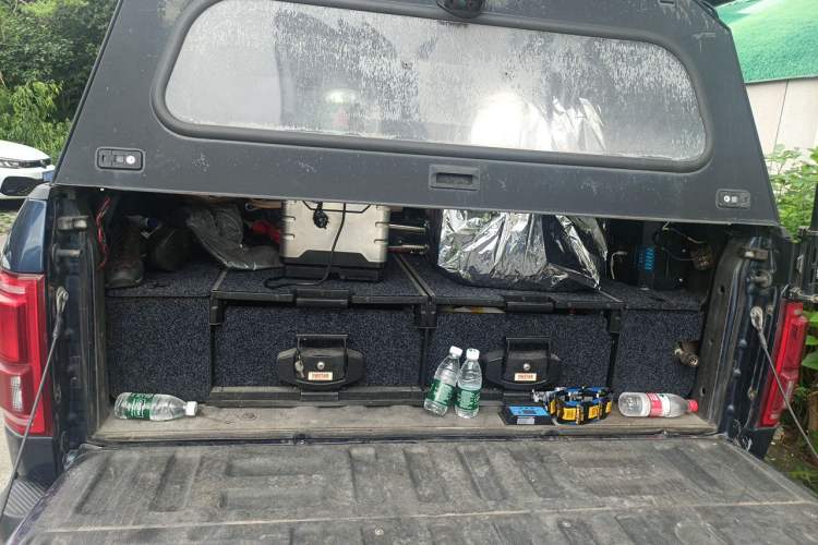 Used Ford F-150  Trunk